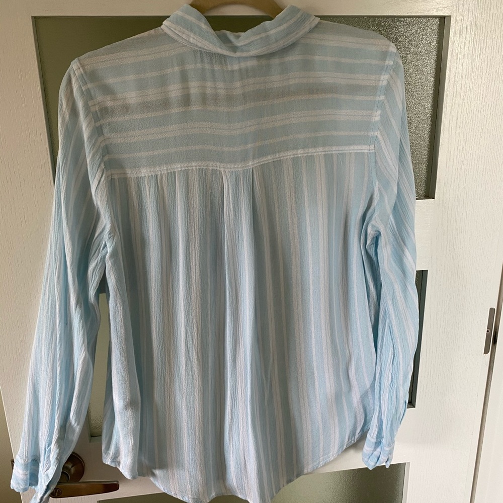 Soft button down - Picture 8 of 9